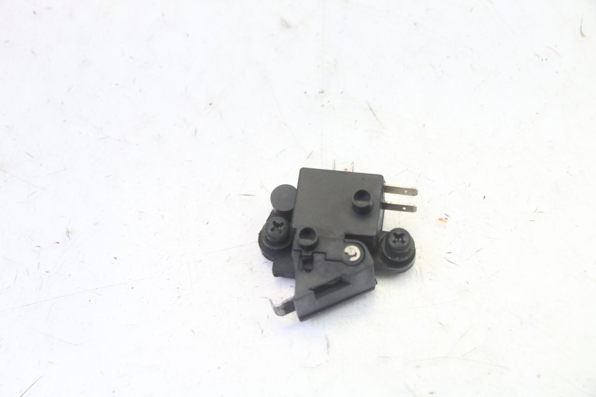 photo de LUZ FRENO INTERRUPTOR IZQUIERDA HONDA FES S-WING SWING ABS 125 (2007 - 2015) - Detalle de la pieza