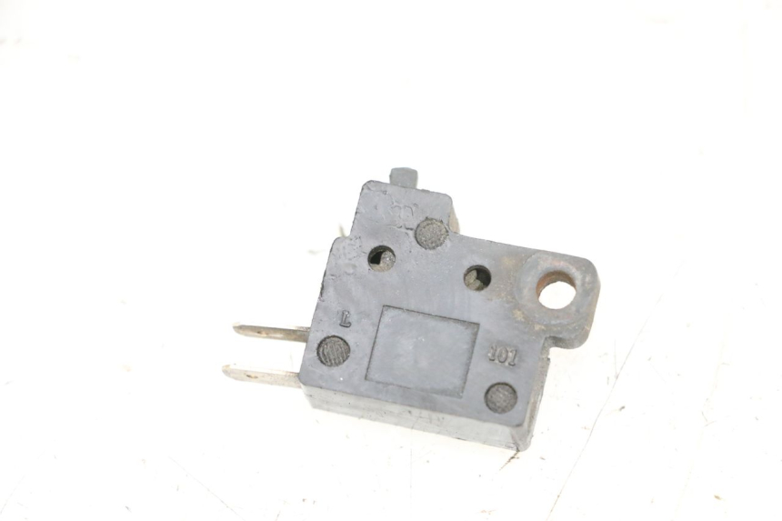 photo de LUZ FRENO INTERRUPTOR IZQUIERDA KYMCO GRAND DINK 125 (2002 - 2007) - Detalle de la pieza