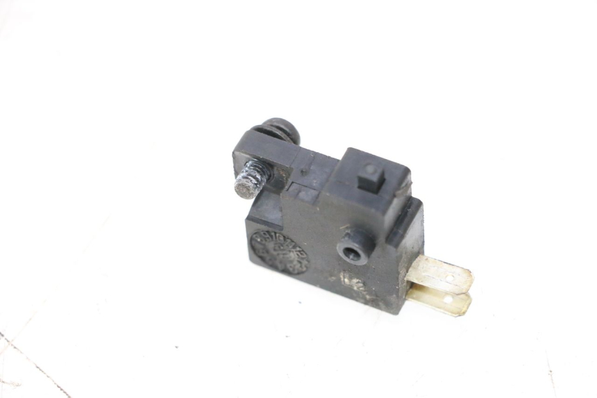 photo de LUZ FRENO INTERRUPTOR IZQUIERDA KYMCO GRAND DINK 125 (2008 - 2014) - Zoom estado de uso