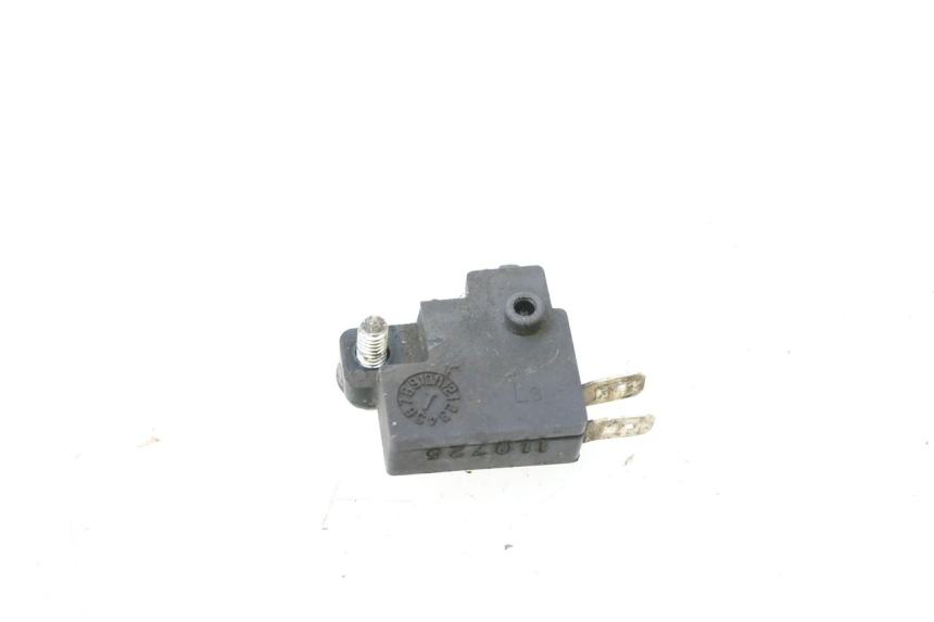 photo de LUZ FRENO INTERRUPTOR IZQUIERDA SYM GTS EVO 125 (2009 - 2013) - Zoom estado de uso