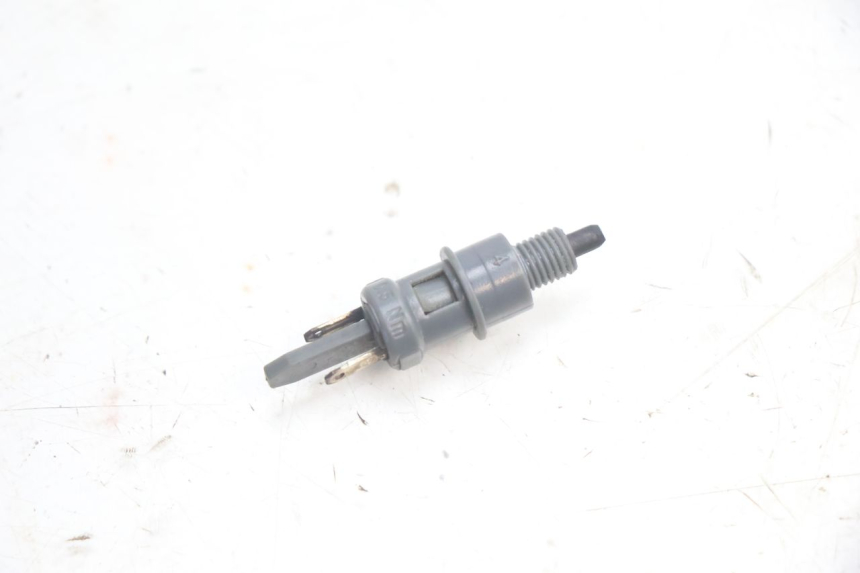 photo de LUZ FRENO INTERRUPTOR IZQUIERDA PEUGEOT KISBEE 4T 50 (2018 - 2022) - Zoom estado de uso