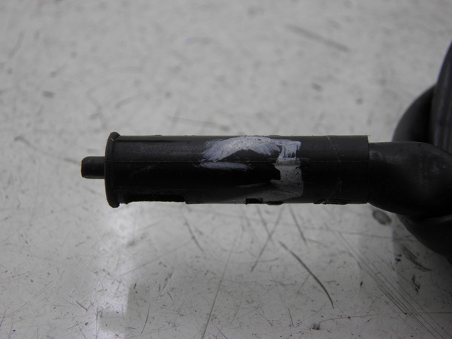 photo de LUZ FRENO INTERRUPTOR IZQUIERDA KYMCO AGILITY RS 2T 50 (2009 - 2013) - Detalle de la pieza