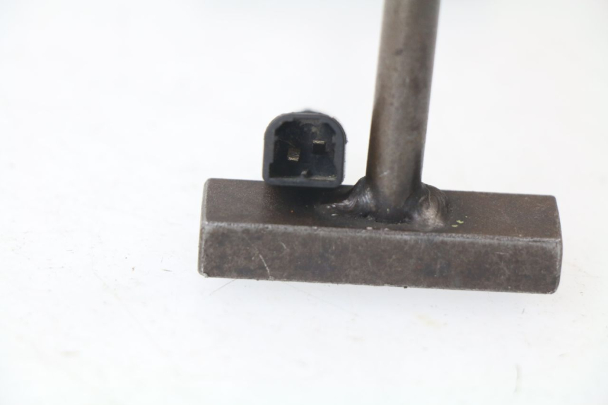 photo de LUZ FRENO INTERRUPTOR IZQUIERDA PIAGGIO LIBERTY 4T 50 (2018 - 2021) - Detalle de la pieza