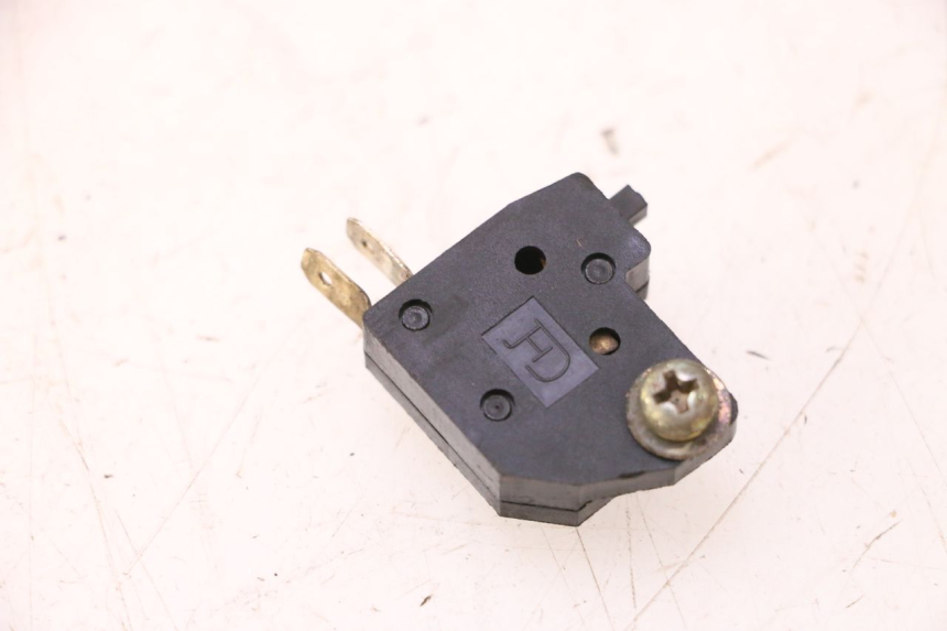 photo de LUZ FRENO INTERRUPTOR IZQUIERDA KYMCO LIKE 125 (2009 - 2016) - Vista principal