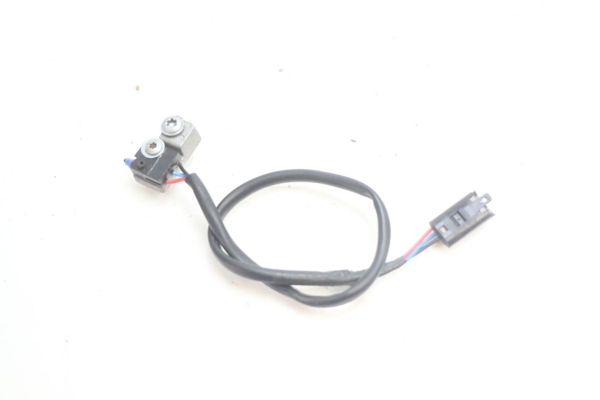 photo de LUZ FRENO INTERRUPTOR IZQUIERDA PIAGGIO MP3 HPE 530 (2022 - 2026) - Zoom estado de uso