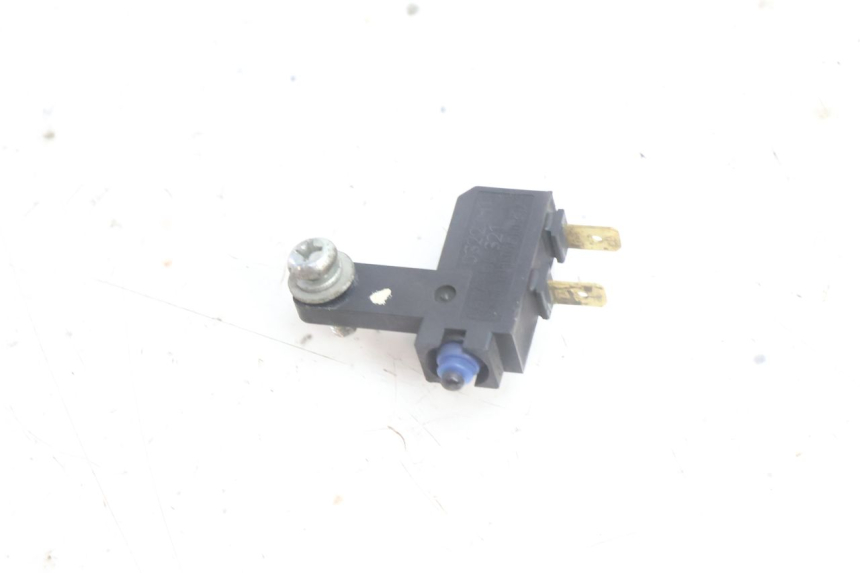 photo de LUZ FRENO INTERRUPTOR IZQUIERDA YAMAHA N-MAX NMAX 125 (2021 - 2024) - Detalle de la pieza