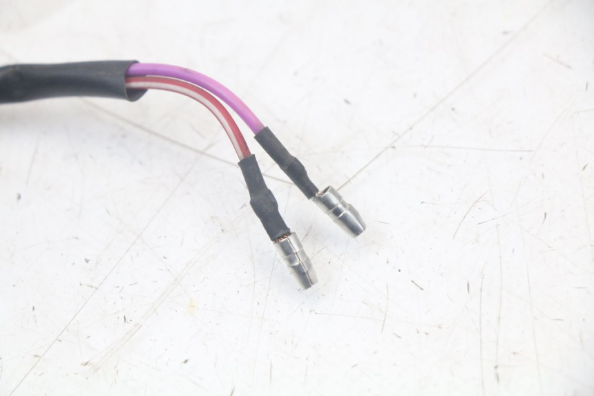 photo de CONTACTO DE LUZ DE FRENO IZQUIERDO TNT MOTOR ROMA 10' 4T 50 (2007 - 2018) - Otra perspectiva