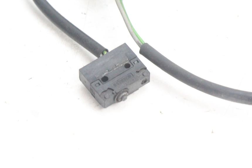 photo de CONTACTO DE LUZ DE FRENO IZQUIERDO PEUGEOT SATELIS 125 (2006 - 2009) - Detalle de la pieza
