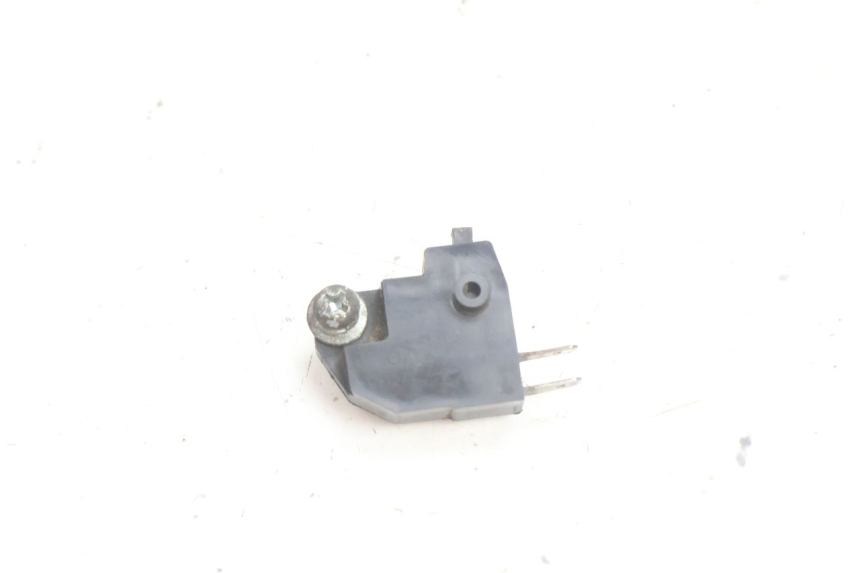 photo de CONTACTO DE LUZ DE FRENO IZQUIERDO PEUGEOT SATELIS 125 (2006 - 2009) - Zoom estado de uso
