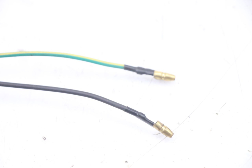 photo de LUZ FRENO INTERRUPTOR IZQUIERDA SYM JET 14 4T 50 (2018 - 2022) - Primer plano técnico