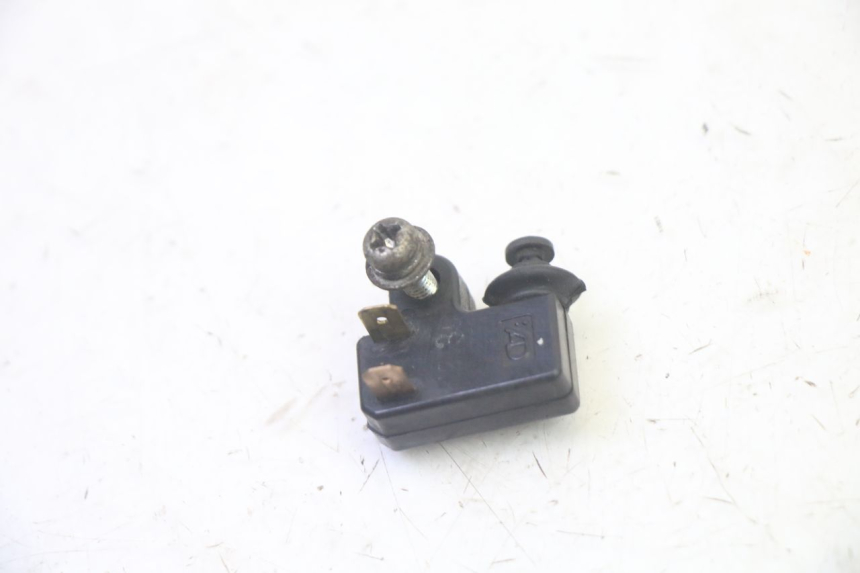photo de CONTACTOR DE LUZ DE FRENO IZQUIERDO YAMAHA X-MAX XMAX 250 (2006 - 2009) - Detalle de la pieza