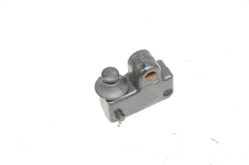 photo de CONTACTOR DE LUZ DE FRENO IZQUIERDO YAMAHA XMAX X-MAX 125 (2006 - 2009) - Zoom estado de uso