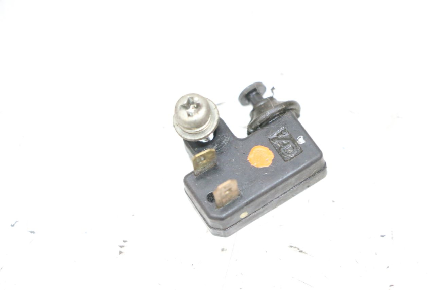 photo de LUZ FRENO INTERRUPTOR IZQUIERDA YAMAHA X-MAX XMAX 125 (2010 - 2013) - Vista principal