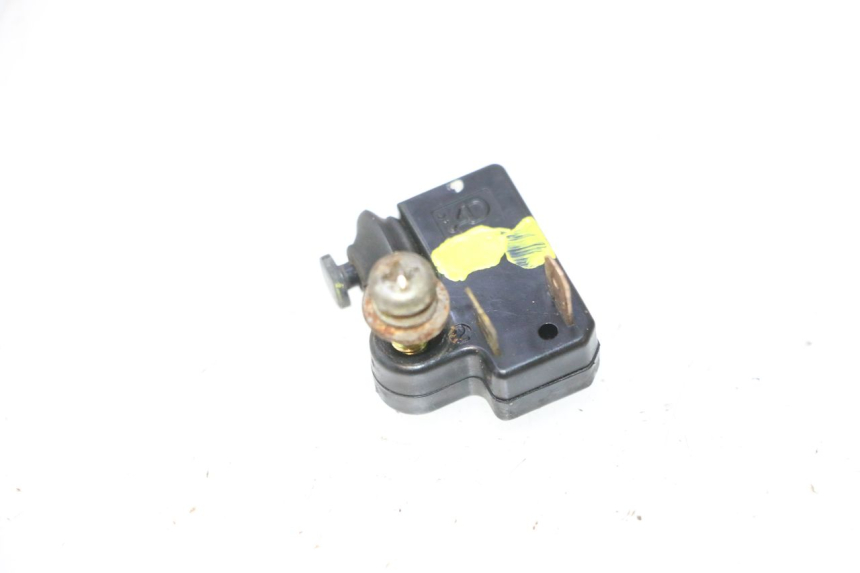 photo de CONTACTOR DE LUZ DE FRENO IZQUIERDO YAMAHA XMAX X-MAX 125 (2006 - 2009) - Vista principal