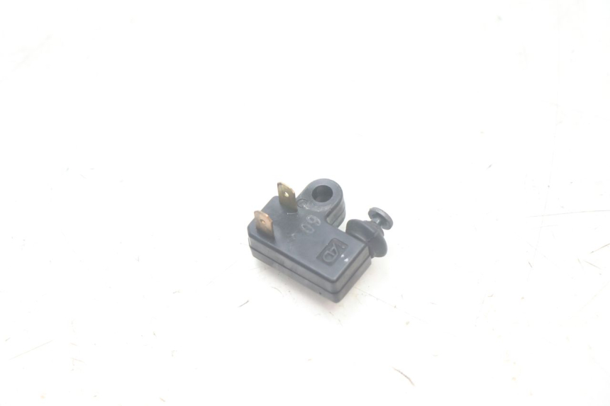 photo de CONTACTOR DE LUZ DE FRENO IZQUIERDO YAMAHA XMAX X-MAX 125 (2006 - 2009) - Vista principal