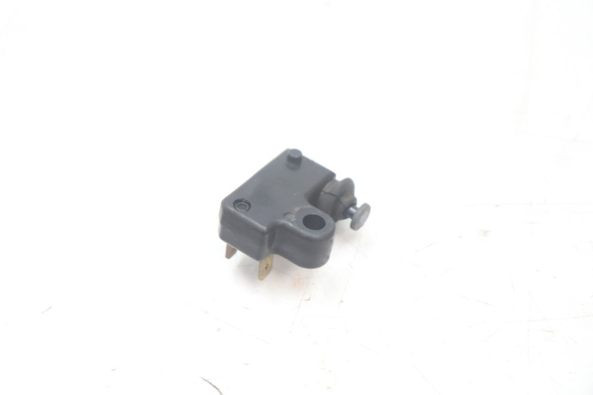 photo de CONTACTOR DE LUZ DE FRENO IZQUIERDO YAMAHA XMAX X-MAX 125 (2006 - 2009) - Zoom estado de uso