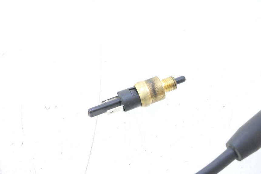 photo de LUZ FRENO INTERRUPTOR IZQUIERDA YAMAHA YP MAJESTY 125 (1998 - 2001) - Detalle de la pieza