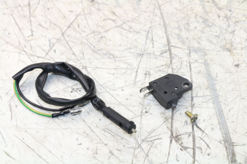 photo de LUZ FRENO INTERRUPTOR JM MOTORS MILANO 50 (2014 - 2019) - Vista principal