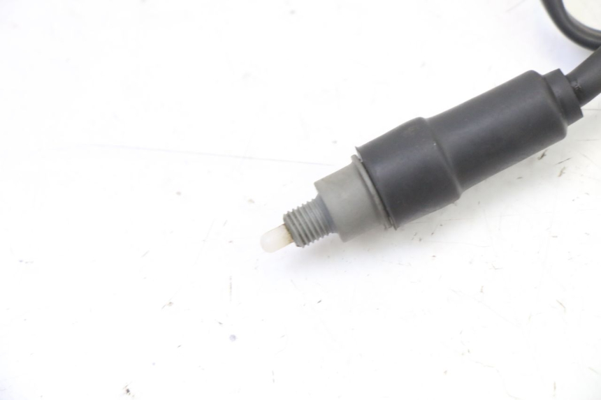 photo de LUZ FRENO INTERRUPTOR YAMAHA JOG R 50 (2004 - 2014) - Detalle de la pieza