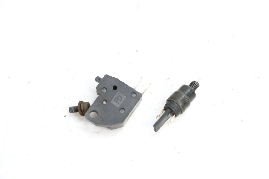 photo de CONTACTOR DE LUZ DE FRENO PEUGEOT KISBEE 4T 50 (2018 - 2022) - Vista principal