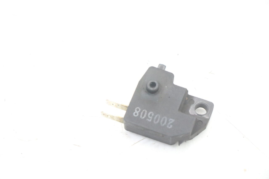 photo de INTERRUPTOR DE LUZ DE FRENO KYMCO AGILITY 4T 50 (2018 - 2022) - Zoom estado de uso