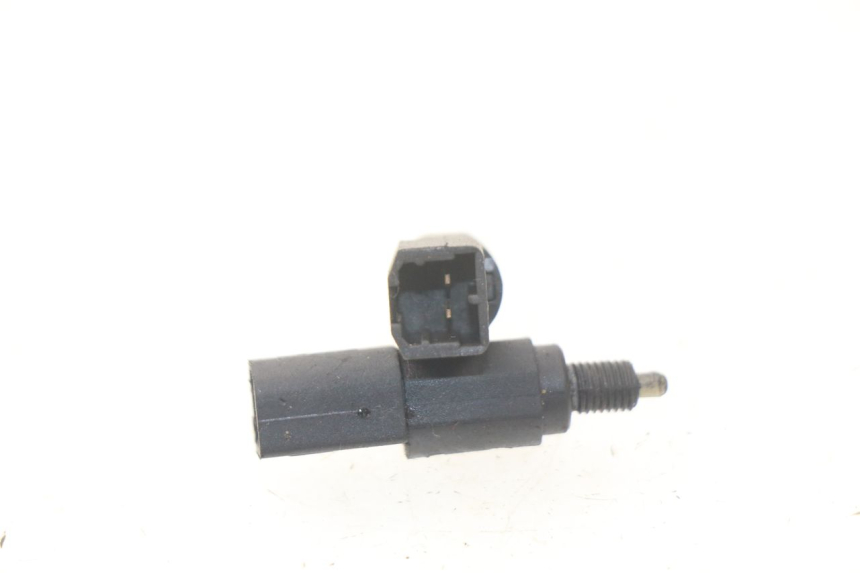 photo de INTERRUPTOR DE LUZ DE FRENO PIAGGIO LIBERTY 4T 50 (2004 - 2008) - Detalle de la pieza