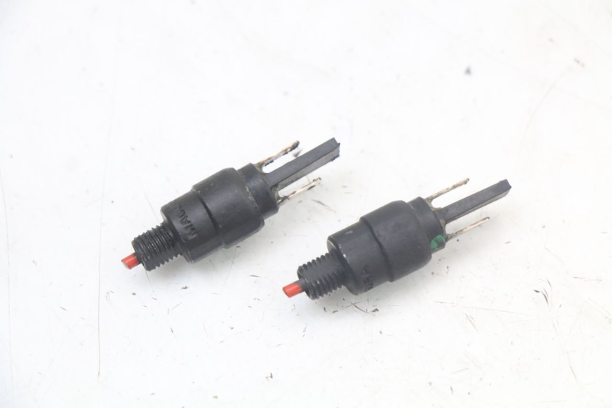 photo de LUZ FRENO INTERRUPTOR PIAGGIO LIBERTY IGET 4T 50 (2021 - 2025) - Vista principal