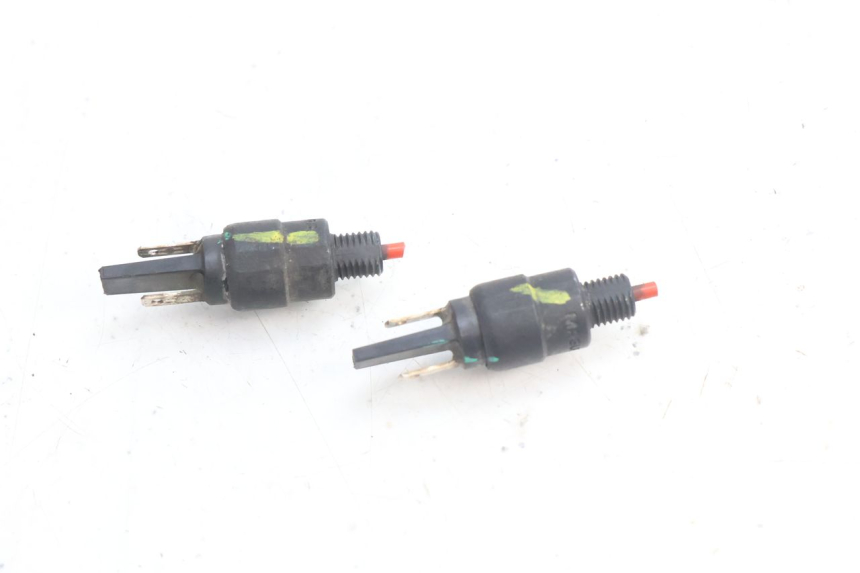 photo de LUZ FRENO INTERRUPTOR PIAGGIO LIBERTY IGET 4T 50 (2021 - 2025) - Detalle de la pieza