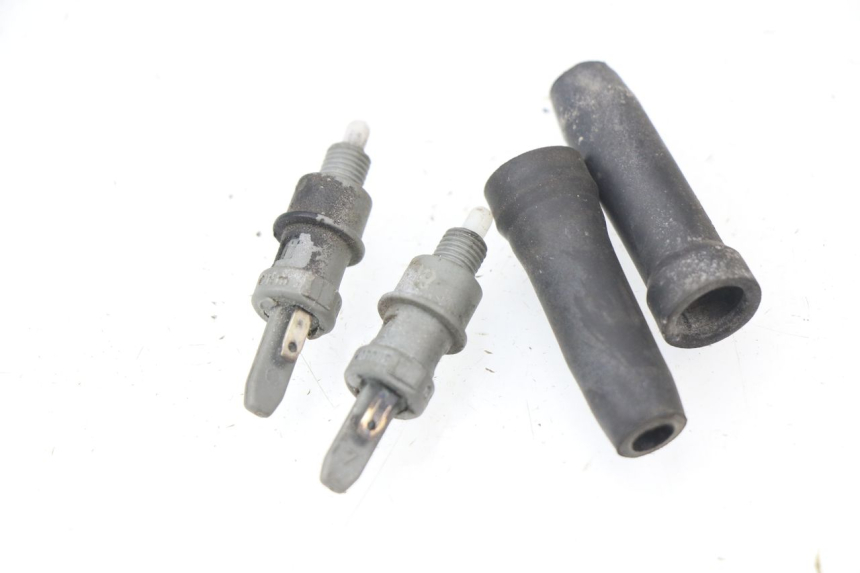 photo de INTERRUPTOR DE LUZ DE FRENO PEUGEOT LUDIX 50 (2005 - 2007) - Detalle de la pieza