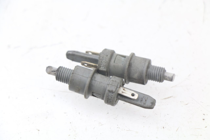 photo de INTERRUPTOR DE LUZ DE FRENO PEUGEOT LUDIX 50 (2008 - 2017) - Vista principal