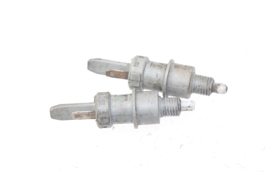 photo de INTERRUPTOR DE LUZ DE FRENO PEUGEOT LUDIX 50 (2005 - 2007) - Vista principal