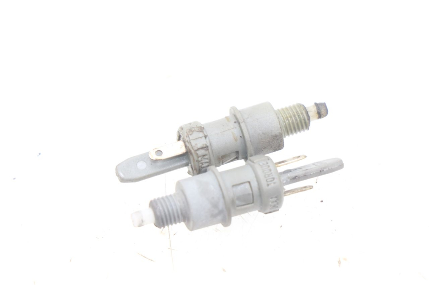 photo de INTERRUPTOR DE LUZ DE FRENO PEUGEOT LUDIX 50 (2008 - 2017) - Detalle de la pieza