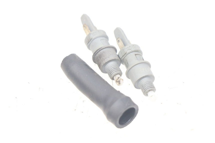 photo de INTERRUPTOR DE LUZ DE FRENO PEUGEOT LUDIX 50 (2005 - 2007) - Detalle de la pieza