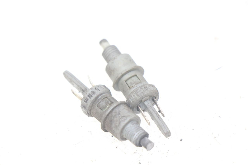 photo de INTERRUPTOR DE LUZ DE FRENO PEUGEOT LUDIX 50 (2008 - 2017) - Vista principal