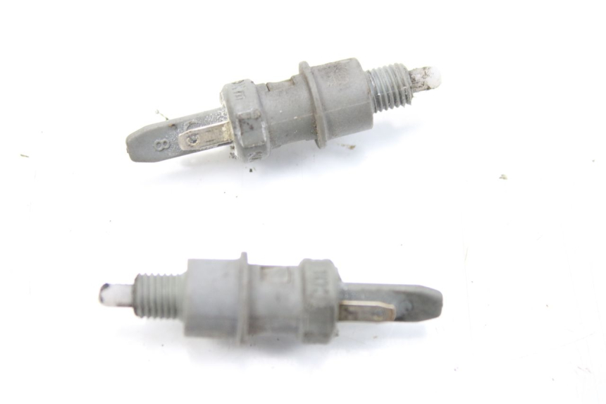 photo de INTERRUPTOR DE LUZ DE FRENO PEUGEOT LUDIX 50 (2008 - 2017) - Detalle de la pieza