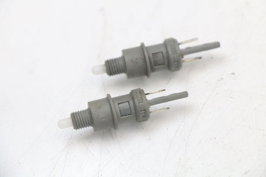 photo de INTERRUPTOR DE LUZ DE FRENO PEUGEOT LUDIX 50 (2005 - 2007) - Detalle de la pieza