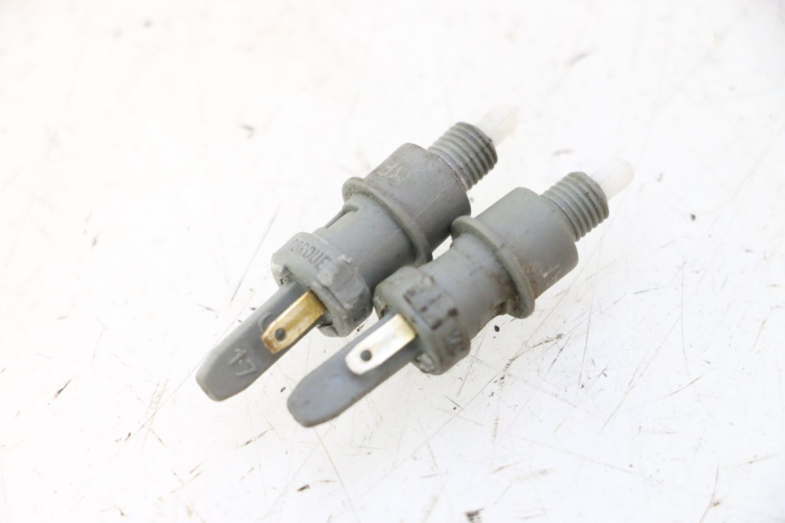 photo de LUZ FRENO INTERRUPTOR PEUGEOT LUDIX ONE 50 (2004 - 2013) - Vista principal