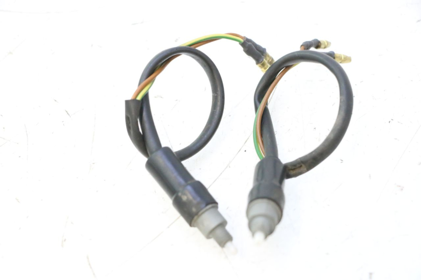 photo de LUZ FRENO INTERRUPTOR MBK MACH G AC 50 (2002 - 2014) - Detalle de la pieza