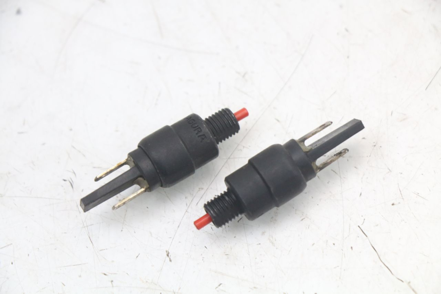 photo de LUZ FRENO INTERRUPTOR PIAGGIO MP3 HPE 350 (2018 - 2020) - Vista principal