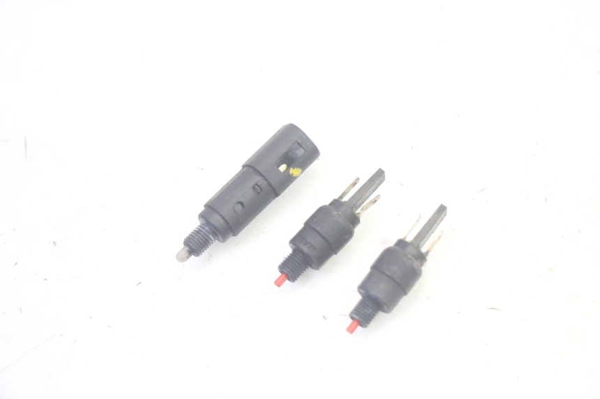 photo de LUZ FRENO INTERRUPTOR PIAGGIO MP3 HPE 350 (2018 - 2020) - Vista principal