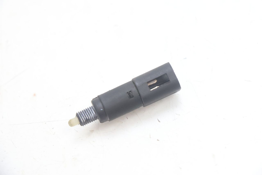 photo de LUZ FRENO INTERRUPTOR PIAGGIO MP3 HPE 530 (2022 - 2026) - Vista principal