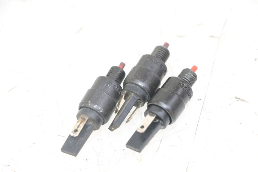 photo de LUZ FRENO INTERRUPTOR PIAGGIO MP3 LT 300 (2010 - 2016) - Detalle de la pieza