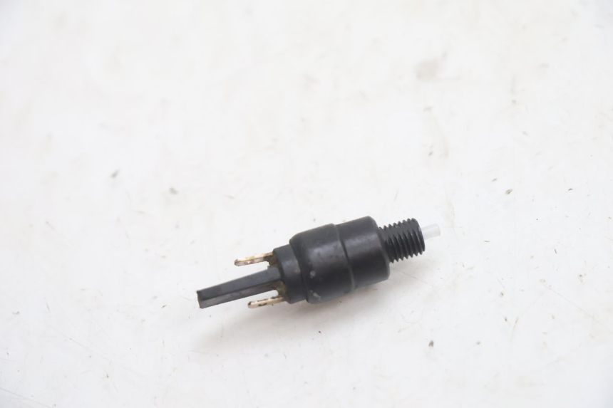 photo de LUZ FRENO INTERRUPTOR PIAGGIO MP3 LT 300 (2010 - 2016) - Detalle de la pieza