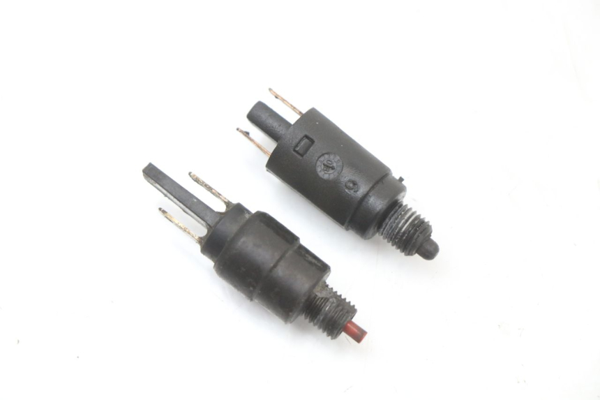 photo de LUZ FRENO INTERRUPTOR PIAGGIO MP3 500 (2011 - 2015) - Zoom estado de uso