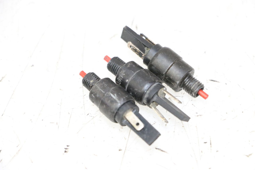 photo de LUZ FRENO INTERRUPTOR PIAGGIO MP3 500 (2011 - 2015) - Detalle de la pieza