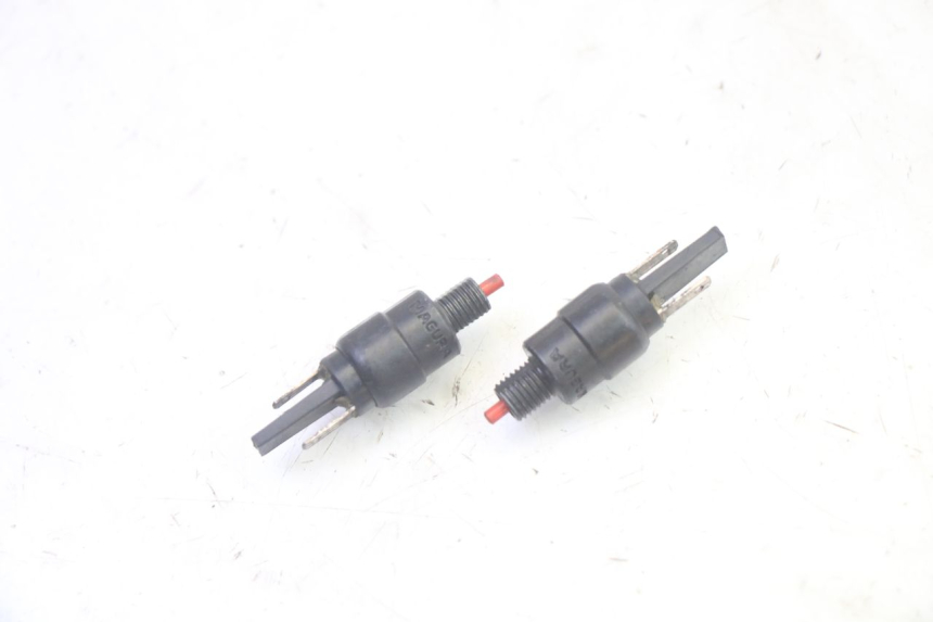 photo de LUZ FRENO INTERRUPTOR PIAGGIO MP3 500 (2016 - 2018) - Vista principal