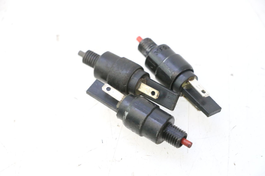 photo de LUZ FRENO INTERRUPTOR PIAGGIO MP3 500 (2011 - 2015) - Detalle de la pieza