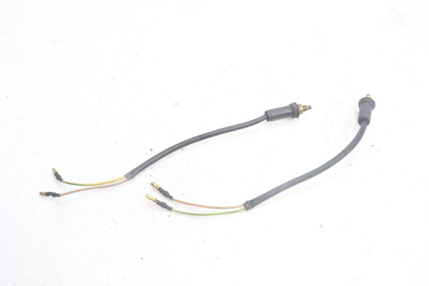photo de LUZ FRENO INTERRUPTOR YAMAHA NEO'S NEOS 2T 50 (1998 - 2007) - Otra perspectiva