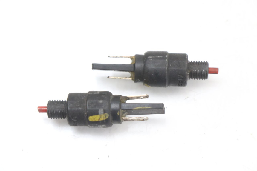 photo de INTERRUPTOR DE LUZ DE FRENO PIAGGIO NEW TYPHOON 50 (2018 - 2021) - Vista principal