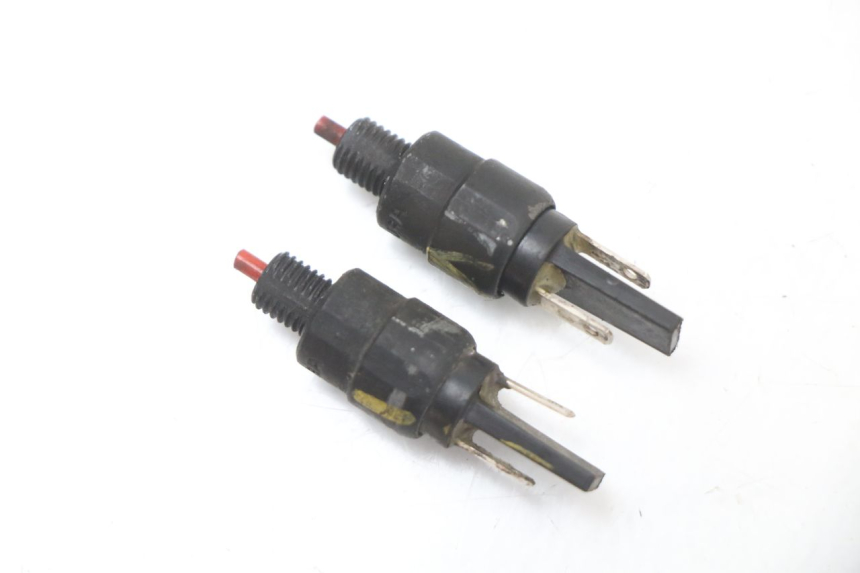 photo de INTERRUPTOR DE LUZ DE FRENO PIAGGIO NEW TYPHOON 50 (2018 - 2021) - Detalle de la pieza